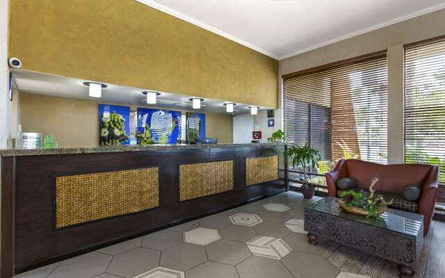 Best Western Royal Sun Inn & Suites