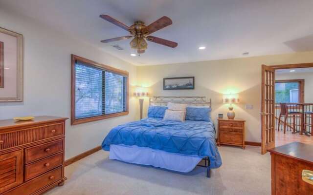 Island Oasis 6 Bedroom Holiday Home