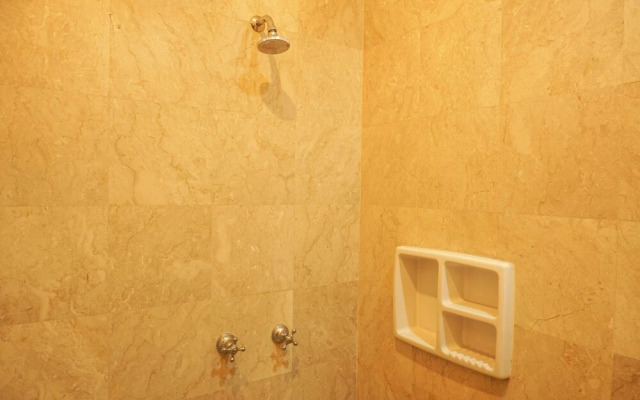 The Classic 2BR Belleza Apartment