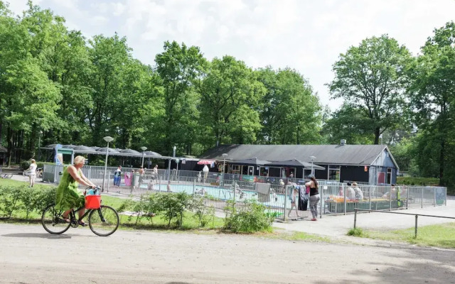 Charming Lodge in Staphorst With Pool Access