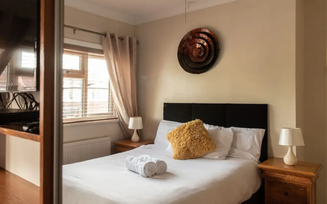 4br-7guests-freeparking-garden-wifi