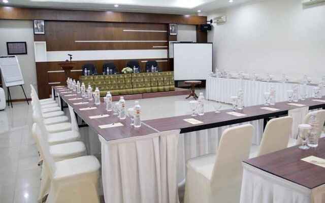 Hotel Wisata Baru