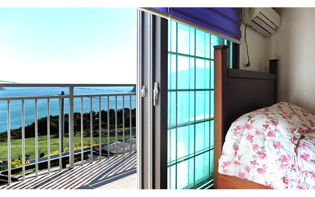 Geoje Sumireu Pension