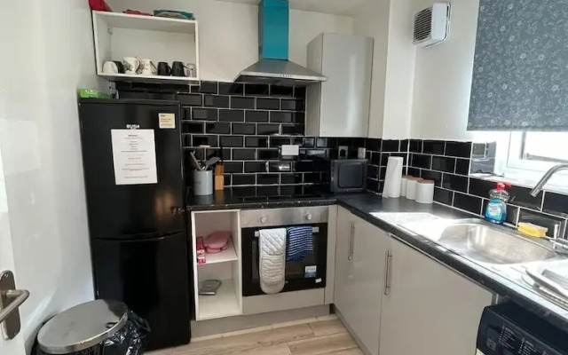 Stunning 1 Bedroom Apartment in Dagenham