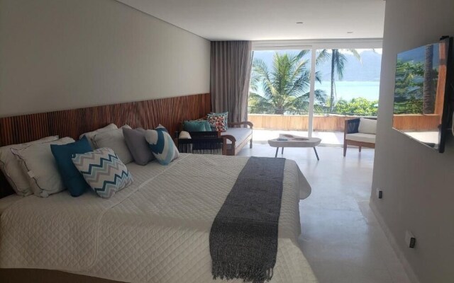 Bahari Suites