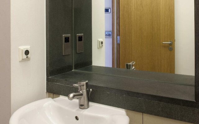 Where To Sleep Piccadilly Suites