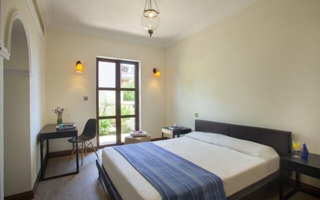 Apollo Golf Suite 1