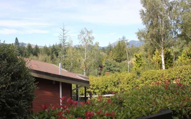 58b Chalet Cres