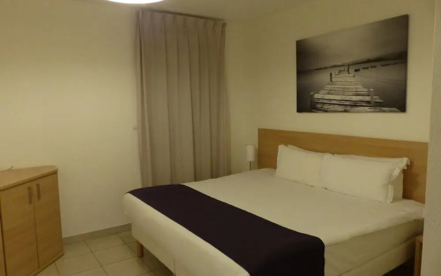 Comfort Suites Lyon Est Eurexpo