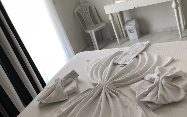 Karadede Hotel