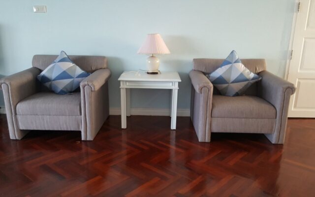 Sunshine Beach Condotel