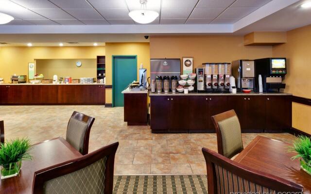 Country Inn & Suites by Radisson, Niagara Falls, ON