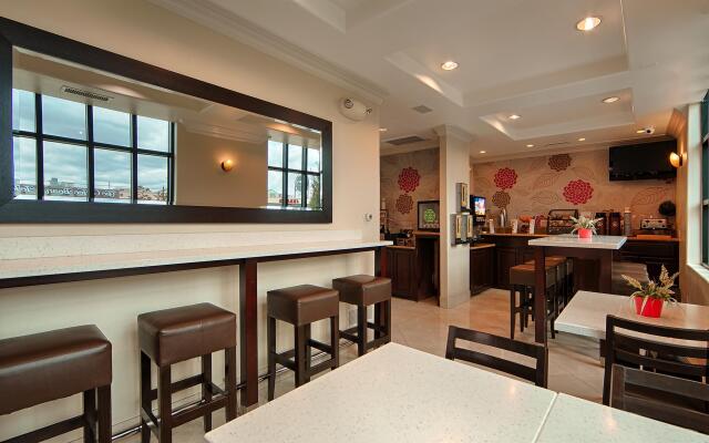 Best Western Woodland Hills Inn