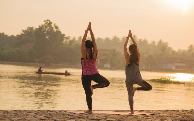 Na Tree Tara Riverside Resort Amphawa Damnoensaduak