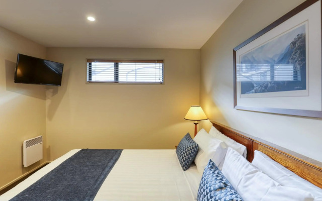 Garden Court Suites And Apartments