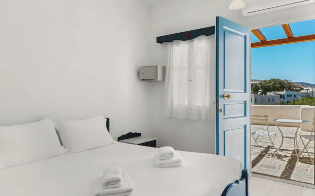 Paros Inn Seafront