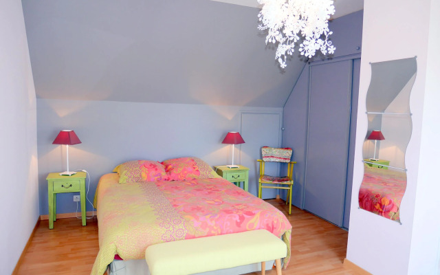 Holiday Home in Plouneour Near Sandy Beach