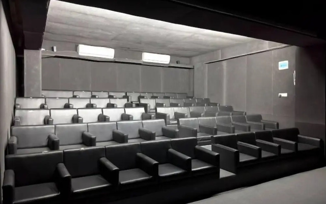 260 sq.ft 3 Apartment with Gym & Theater
