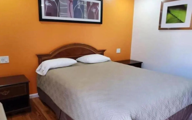 Premier Inn & Suites