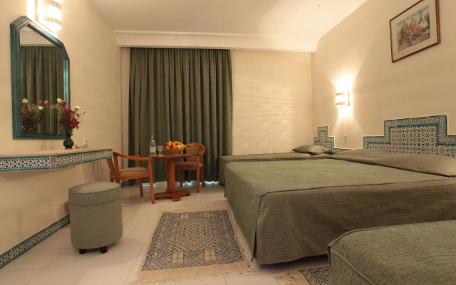 Venice Beach -Couples and Families Only