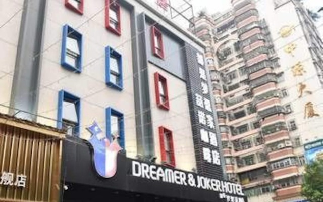 Dreamer & Joker Hotel