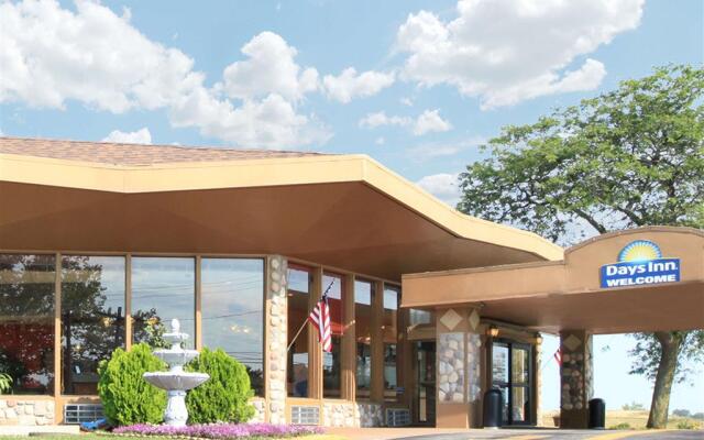 Days Inn by Wyndham Toledo