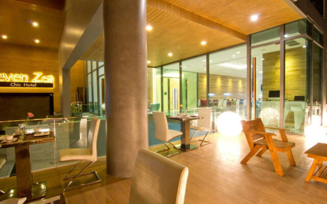 Seven Zea Chic Hotel