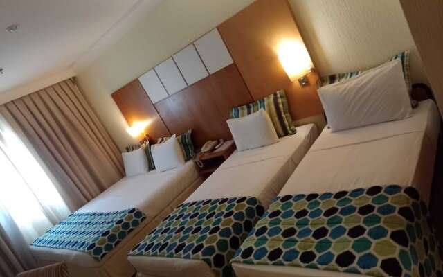 Best Western Dubai Macae