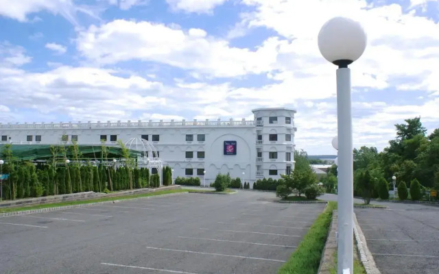 Raritan Hotel