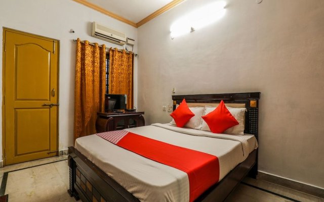 Oyo 16135 Krupa Service Apartment