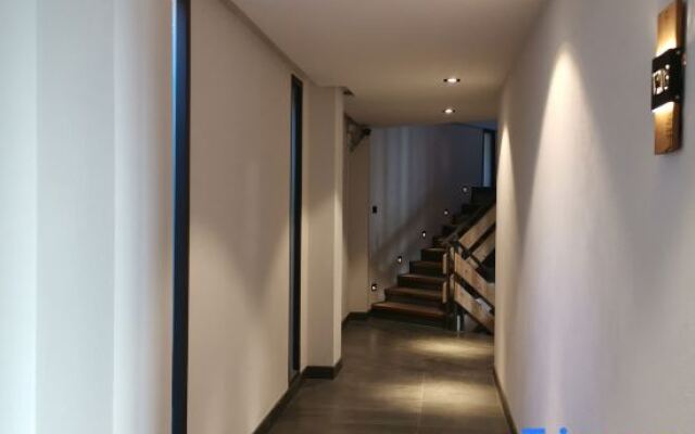 Yunshang Tianshang Jianyue Hostel