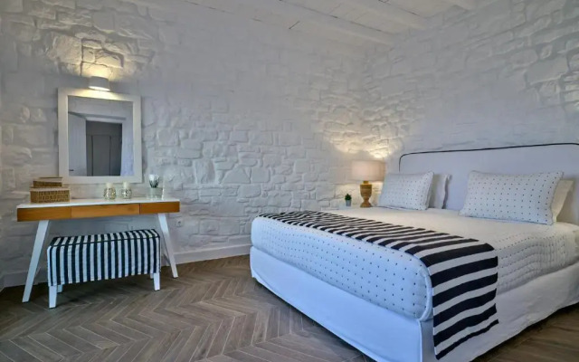 Empire Luxury Villas