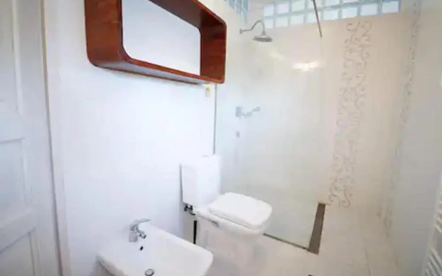 Maharaja Mountain Palace 3-bed Apartment in Buda