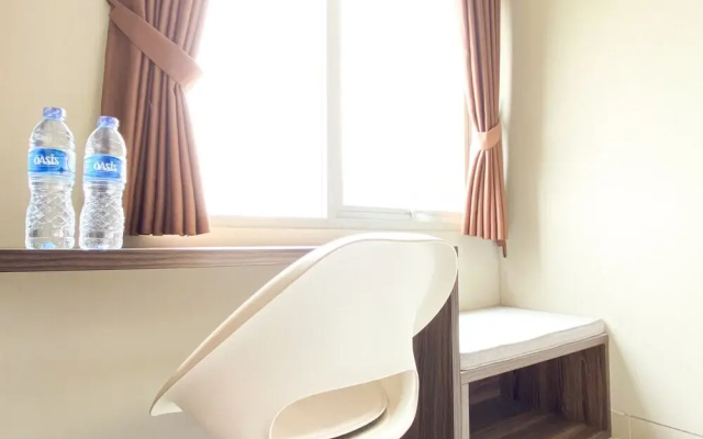 Modern Studio at LRT City Jatibening Apartment