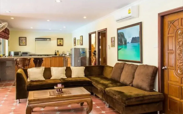 Viewbor Villa - Pattaya Holiday House Walking Street