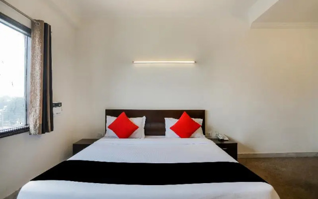 Capital O 25053 Hotel Devi Palace