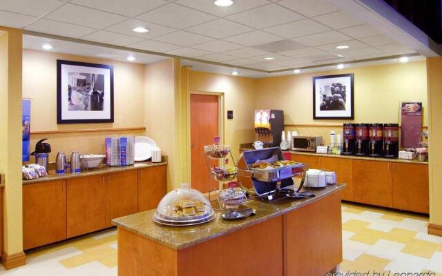 Hampton Inn Petersburg-Southpark Mall