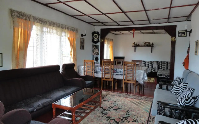 Srihelyes Inn