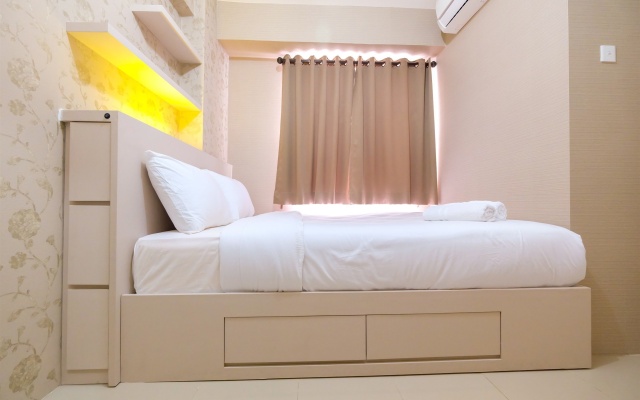Modern Minimalist 2 Bedrooms at Bassura City Apartment By Travelio – Guest Rooms – Jakarta