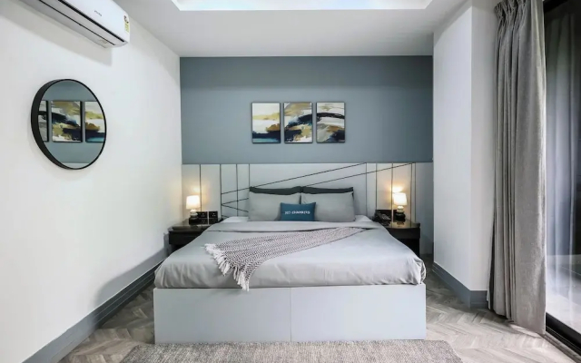 BedChambers Serviced Apartment, Golf Course, Gurgaon