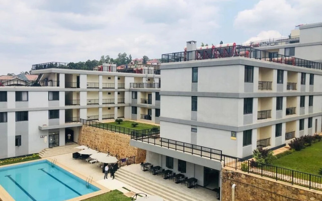 Phoenix Apartment by LINK