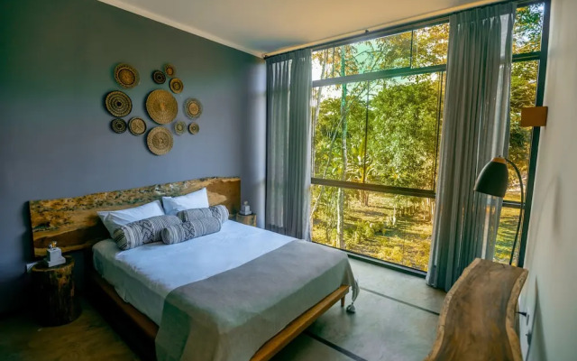 Hotel Enai