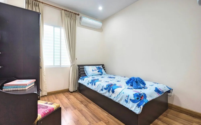 Airport Condo by Younique Travel