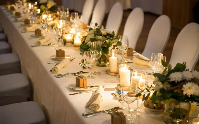 Schloss Prielau Hotel & Restaurants