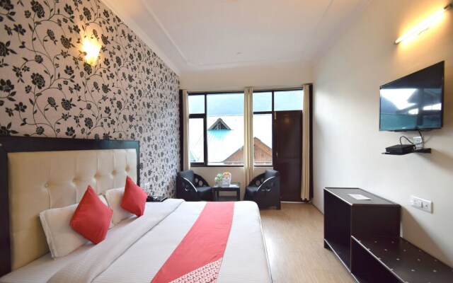 OYO 10186 Hotel Asia Holidays