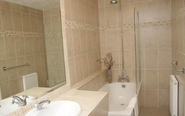 Godstone Hotel