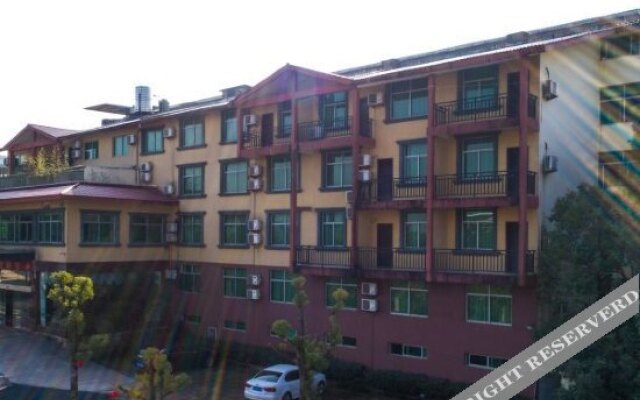 Tongda Huanqiu Hotel