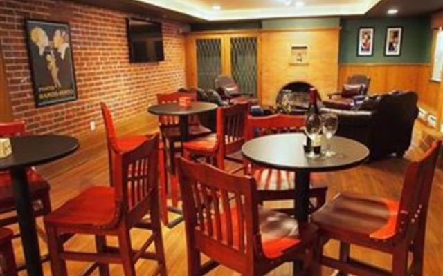 Patterson Inn