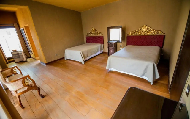 De Sol y Barro Sanctuary Lodge