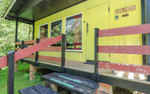 Lodge 2 - "rowan"